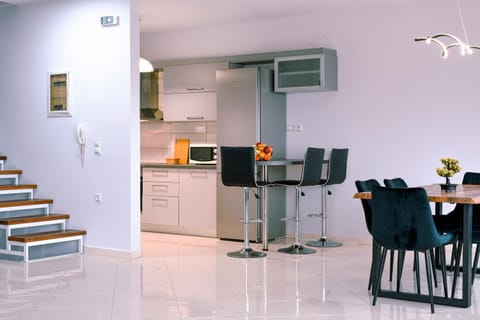 Blue Aqua Dream Apartment in Kavala