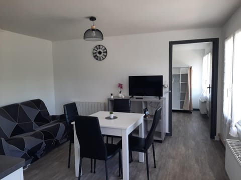 Appartement T1 bis proche centre ville Apartment in Figeac