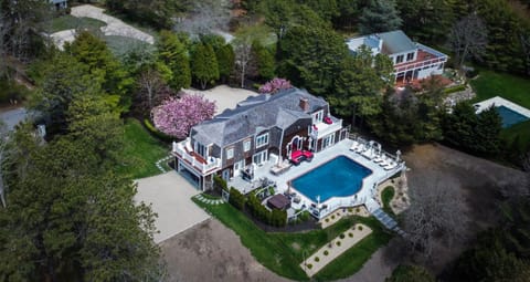 Property building, Natural landscape, Bird's eye view, Garden, Pool view, Swimming pool