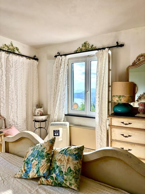 Villa Mare con Piscina Villa in Genoa