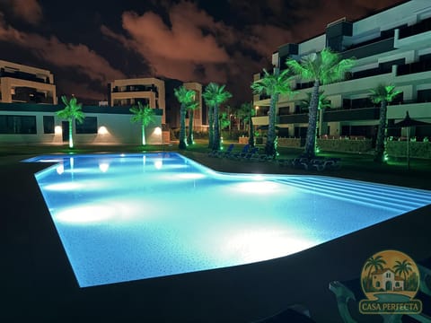 Night, Pool view, Swimming pool, sunbed