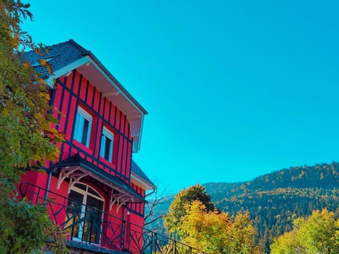 Property building, Day, Natural landscape, Mountain view