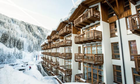 Property building, Winter