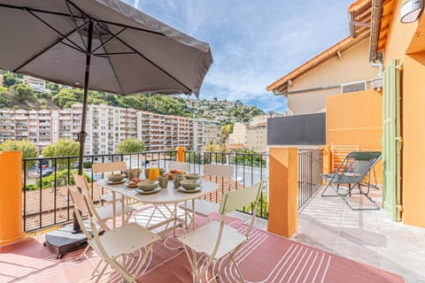 Patio, Natural landscape, View (from property/room), Balcony/Terrace, Dining area, City view, City view