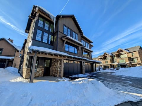 Alcove 74 by SummitCove Lodging House in Keystone