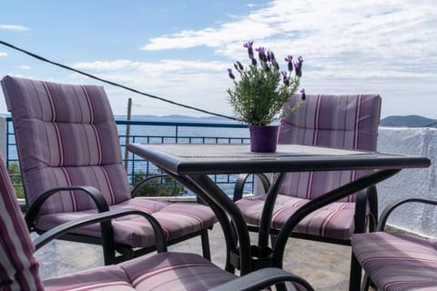 Summer, View (from property/room), Balcony/Terrace, Balcony/Terrace, Location