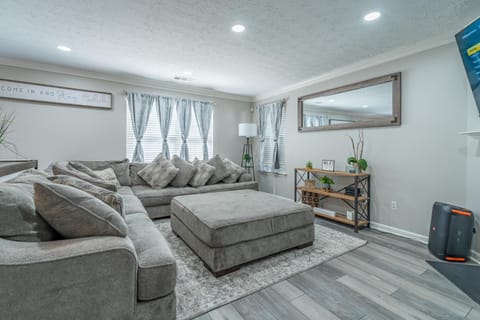 Living room, Seating area