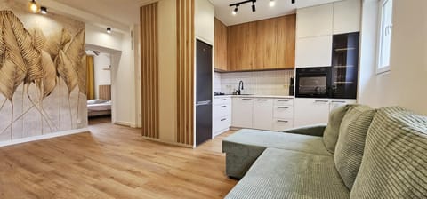 TV and multimedia, Kitchen or kitchenette, Living room, Seating area