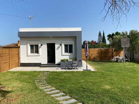 Day, Garden view