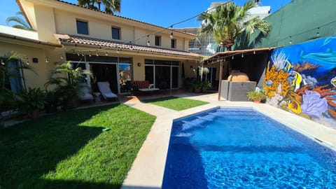 Property building, Garden view, Pool view, Swimming pool, sunbed