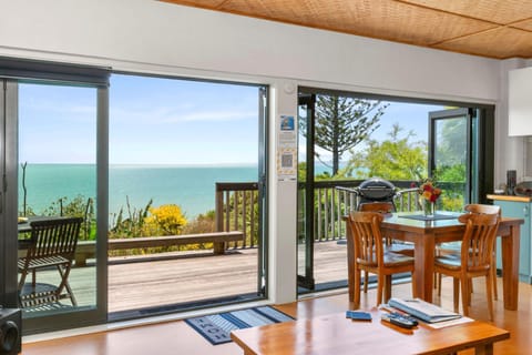 Day, Natural landscape, View (from property/room), Balcony/Terrace, Dining area, Sea view