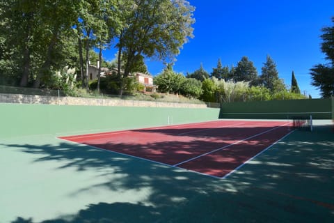 Tennis court