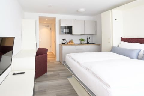 Bed, Kitchen or kitchenette