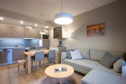 Living room, Dining area, kitchen