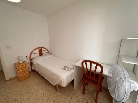 Habitación privada céntrica Vacation rental in Sant Joan d'Alacant