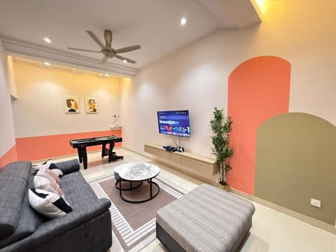 Living room, Seating area