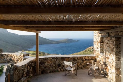 Mountain view, Sea view