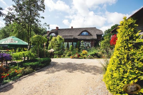 Property building, Natural landscape, Garden, Garden view