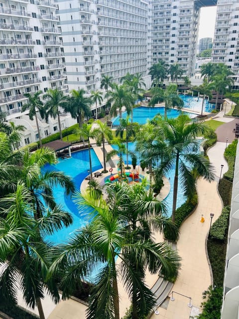 Garden, Swimming pool