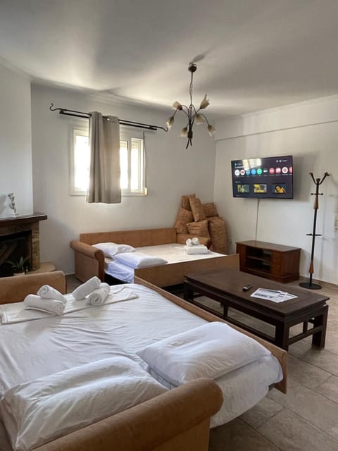 Bed, TV and multimedia