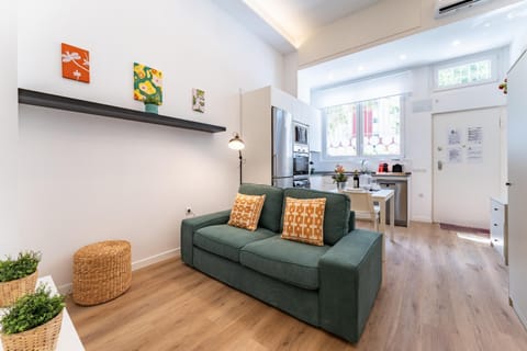 Kitchen or kitchenette, Living room, Dining area