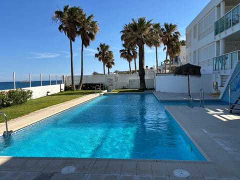 Garden, Swimming pool