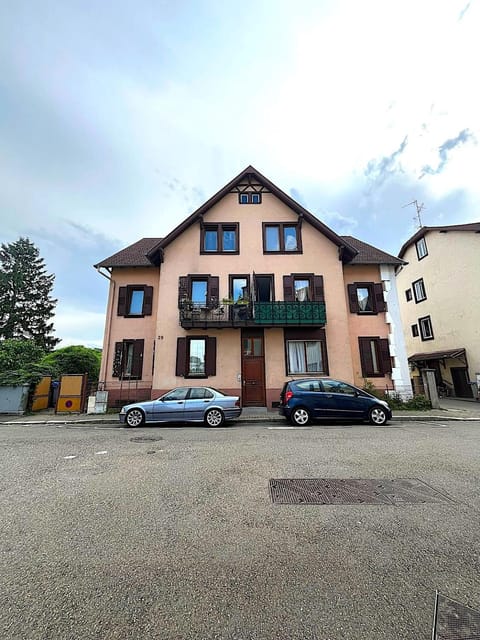 F3 Wabi-Sabi Apartment in Strasbourg