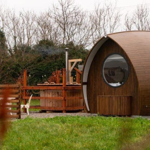 Hidden Acres- Luxury Glamping Pod Mint House in Malahide