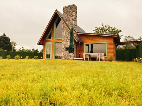 Property building, Day, Garden