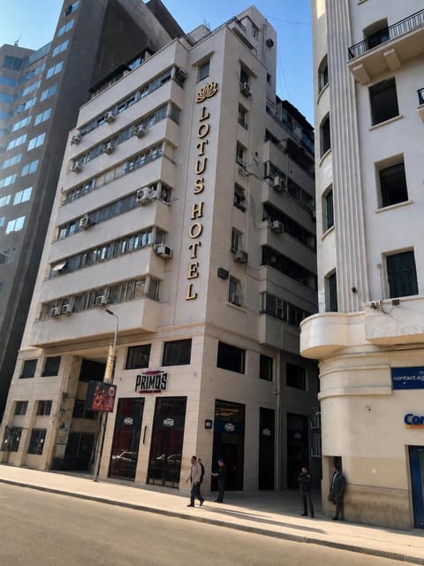 Property building, Location