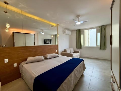 Photo of the whole room, air conditioner