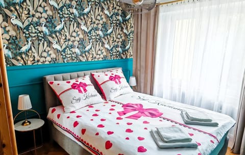 Bed, Photo of the whole room, Bedroom, towels, wardrobe