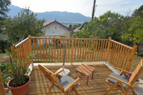 View (from property/room), Balcony/Terrace, Mountain view