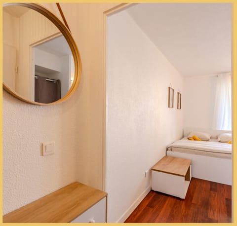 Le Cyclade I Studio I Saint-Julien Apartment in Saint-Julien-en-Genevois