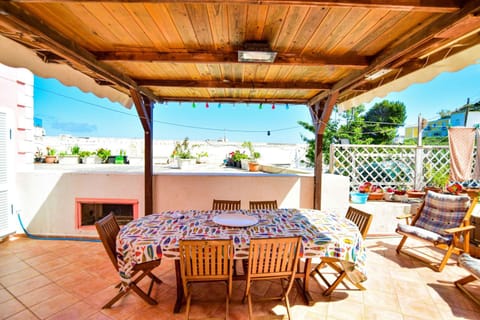 Patio, Natural landscape, Balcony/Terrace, Dining area