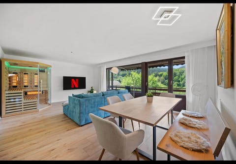Communal lounge/ TV room, Sauna, Sauna, TV and multimedia, View (from property/room), Living room, Seating area, Dining area, Evening entertainment