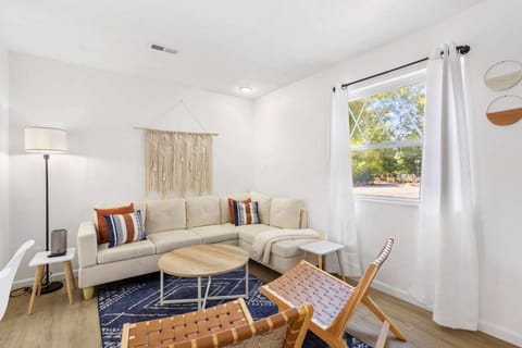 Tranquil Woods Retreat - Experience Branson from the Shores of Table Rock Lake House in Indian Point