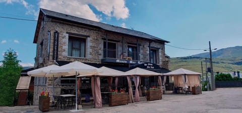 Property building, Day, Natural landscape, Mountain view