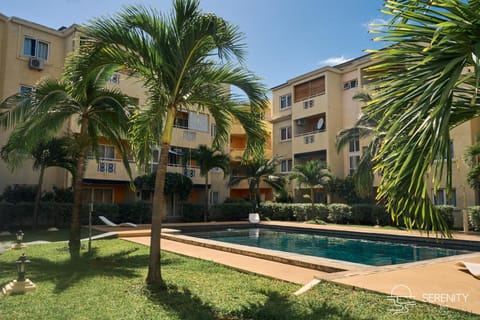 Property building, Garden, Pool view, Swimming pool, sunbed
