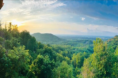 The Palace at Bear Creek by Venture Smoky Mountains House in Pigeon Forge
