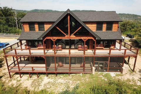 Misty Mountain Memories by Venture Smoky Mountains House in Gatlinburg