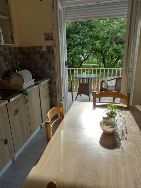 Balcony/Terrace, Kitchen or kitchenette, Kitchen or kitchenette, Dining area, Communal kitchen