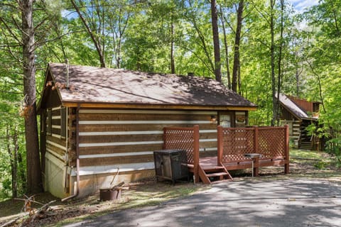 Nestled by Venture Smoky Mountains House in Pigeon Forge