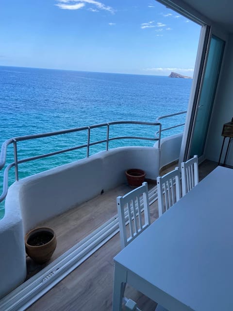 Natural landscape, View (from property/room), Balcony/Terrace, Living room, Dining area, Sea view
