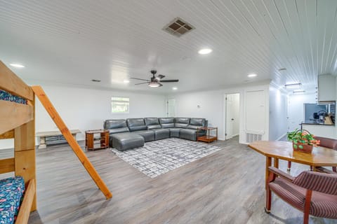 Waterfront Lake Eufaula Home Dock and Beach Access! House in Eufaula