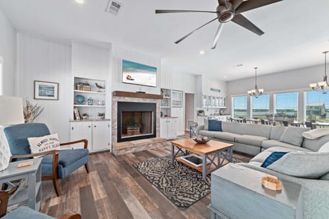 Almost Heaven House in West Beach