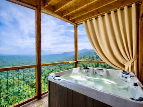 Hot Tub, Mountain view