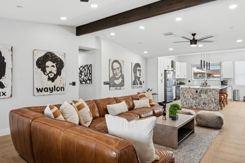 NEW The Mane Event by PaseoHomesAZ-Opt Heated Pool House in Tempe