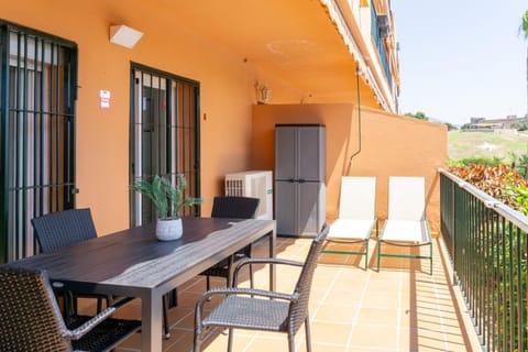 Encinas Garden Stay Apartment in Fuengirola