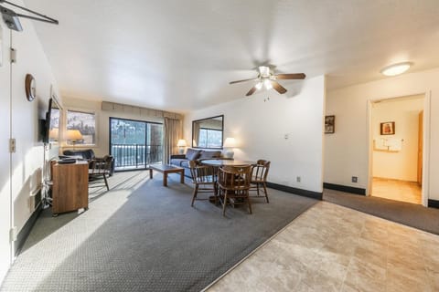 136 Bldg C condo Apartment in Donner Lake